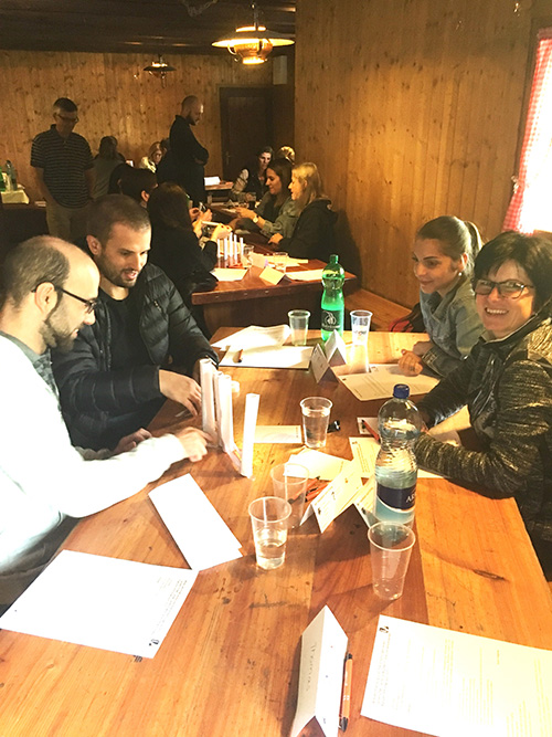 Gruppenübung Teamentwicklung Hochleistungsteam benefitIMPACT